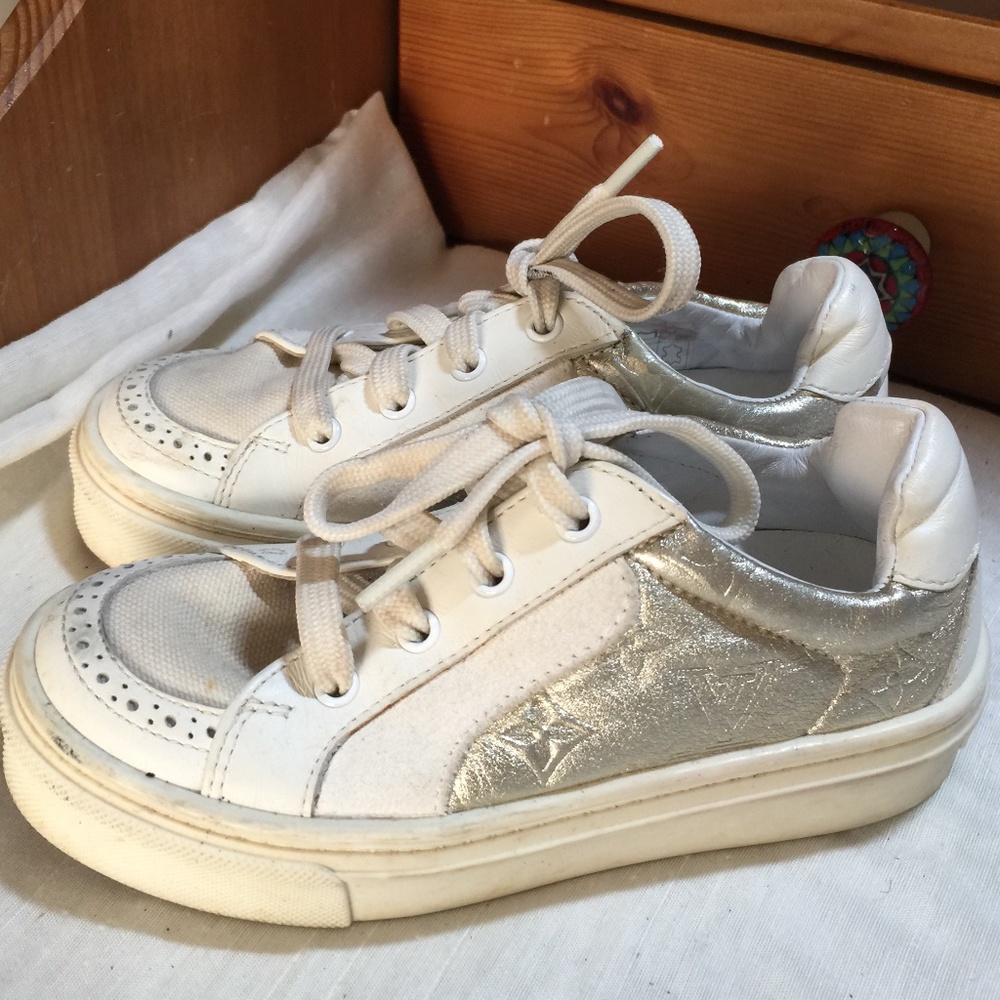 LOUIS VUITTON KIDS ATHLETIC WHITE LEATHER RUBBER SHOES SNEAKERS SIZE 25 LV 8-8.5